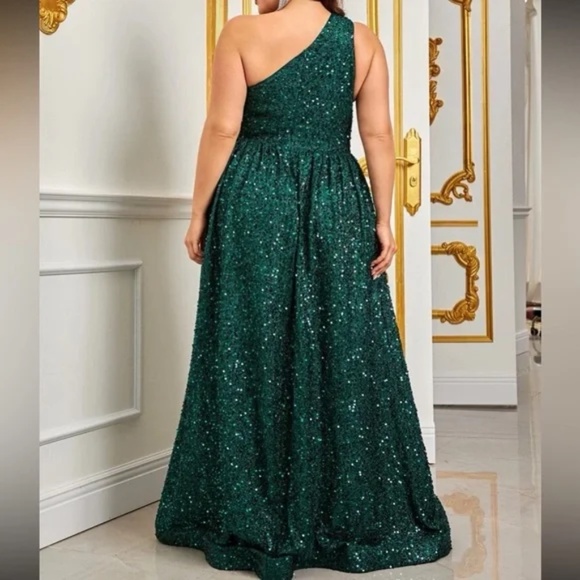 Plus Sequin One Shoulder A-line party Formal Party Wedding Dress - Picture 12 of 14